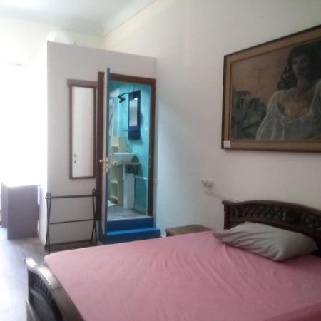 Ampia Stanza Con Bagno Privato, Centro Sassari Apartment Ngoại thất bức ảnh